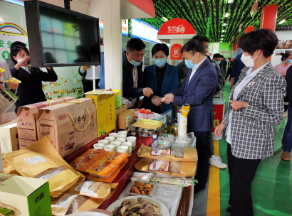 与杭州对接名优农产品展示活动在我市举行